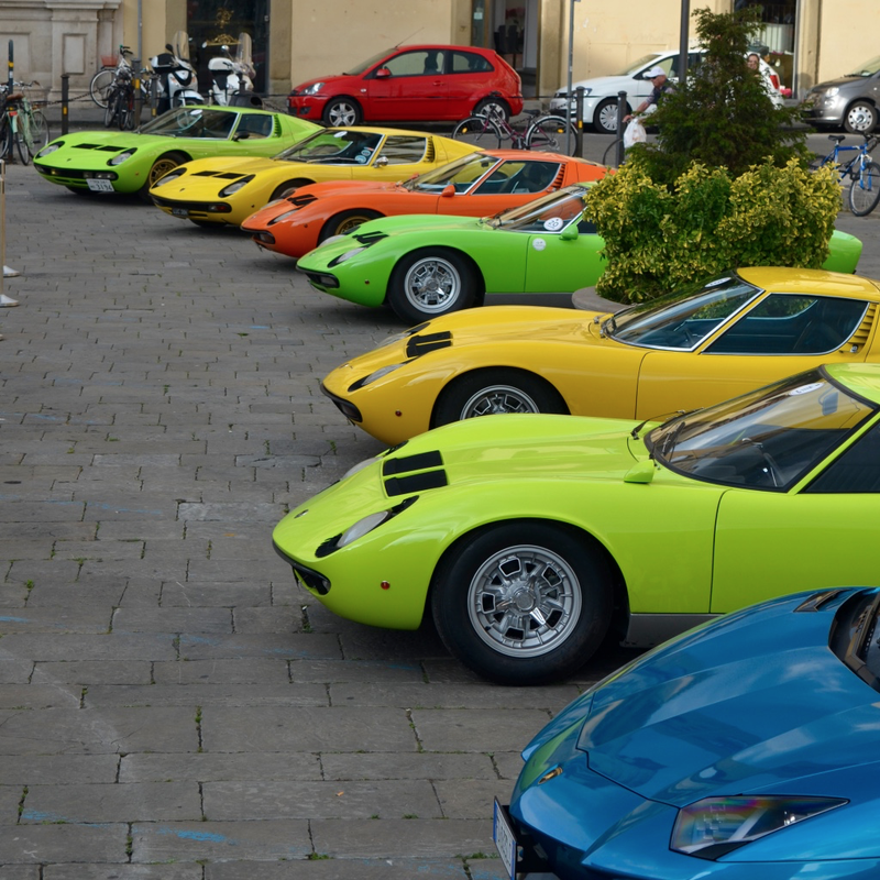 Illustration for article titled Random Lambo rally outside my hotel (Florence, Italy)